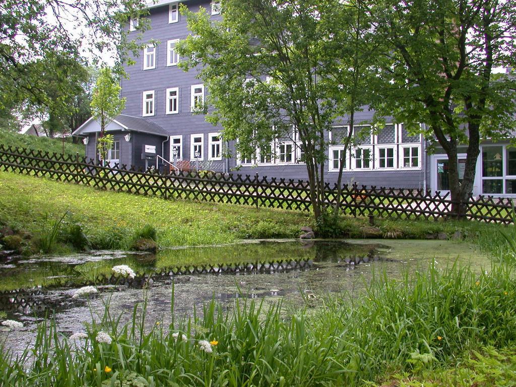 Apartments Und Bistro Zum Glasmacher Gehlberg Esterno foto